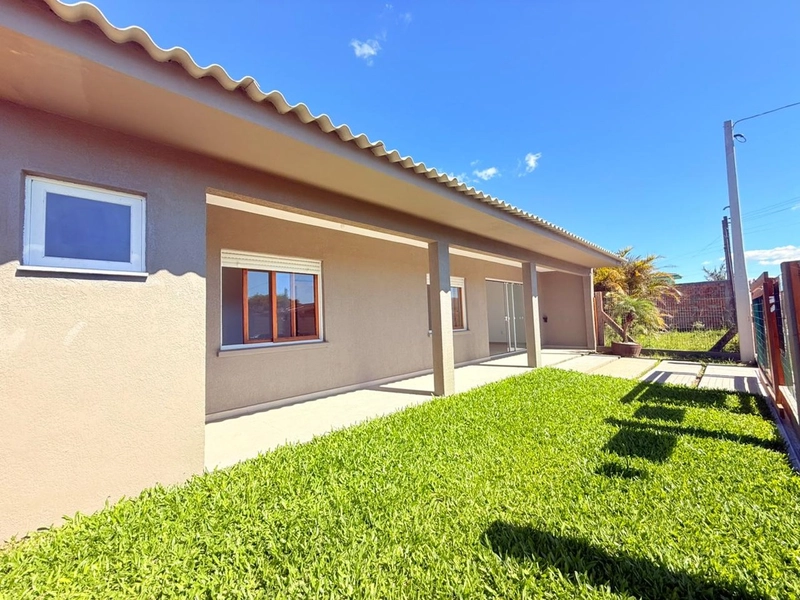 Charmosa Casa á venda, com duas Suítes, Piscina e Ótima Localização!: 2ª foto da galeria de imagens do imóvel