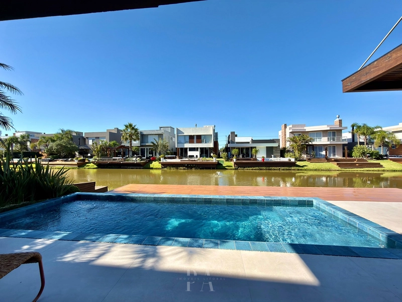 SOBRADO A BEIRA LAGO: 15ª foto da galeria de imagens do imóvel