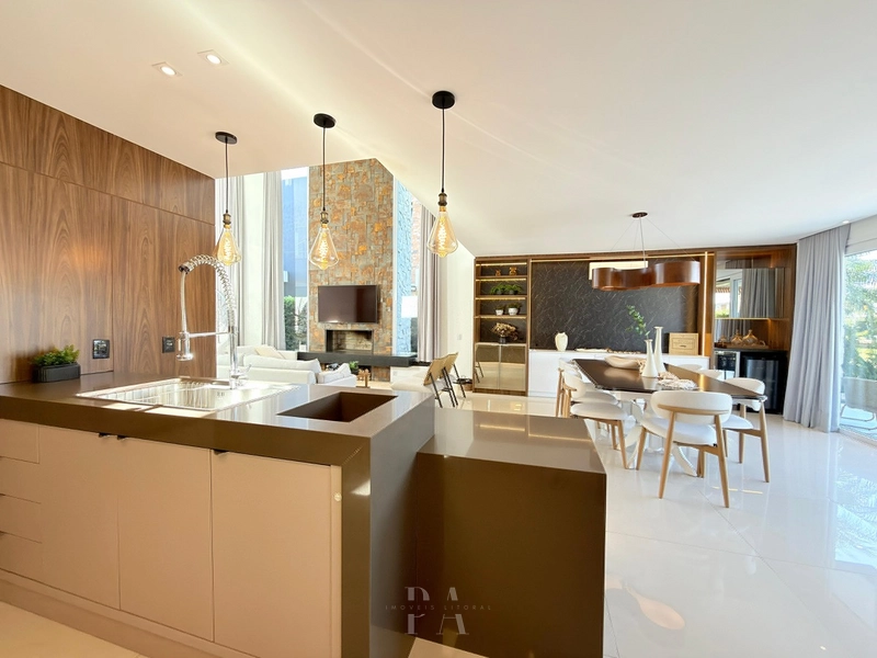 SOBRADO A BEIRA LAGO: 12ª foto da galeria de imagens do imóvel