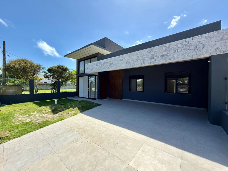 CASA PROXIMO AO MAR E PERTINHO DO CENTRO: 2ª foto da galeria de imagens do imóvel