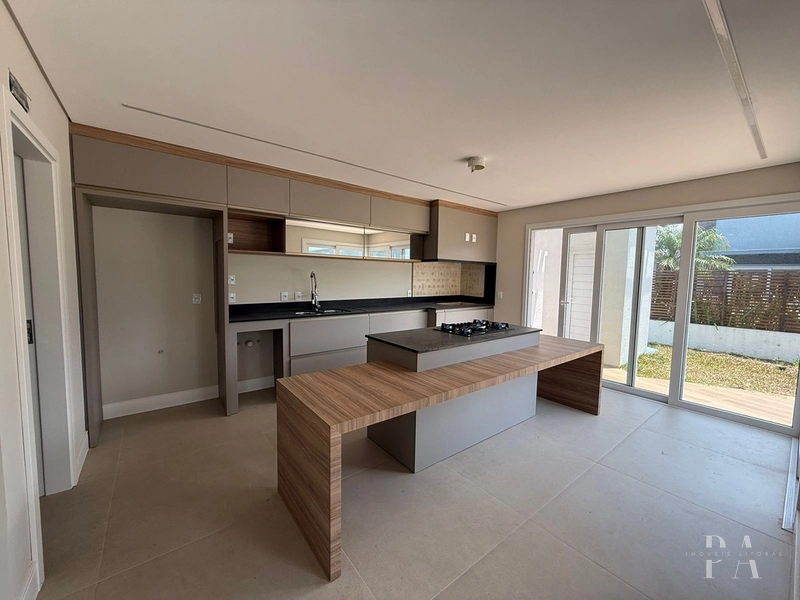 CASA DE LUXO SEMI MOBILIADA: 13ª foto da galeria de imagens do imóvel