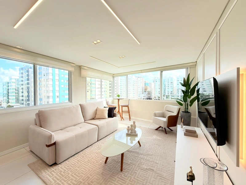 APARTAMENTO FRENTE PRAÇA COM VISTA MAR: 5ª foto da galeria de imagens do imóvel