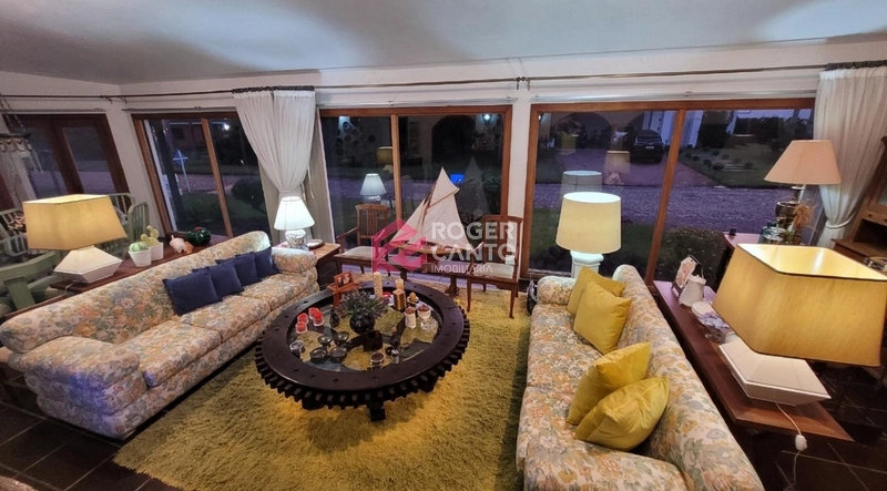 Casa á venda no Interlagos: 1ª foto da galeria de imagens do imóvel