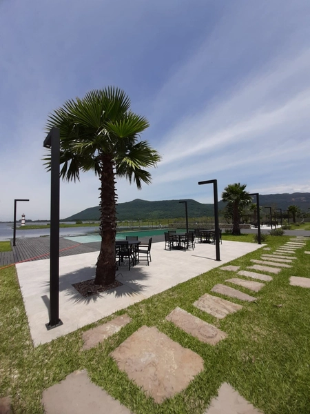 Terreno de esquina em condomínio + Garagem para Jet ski: 2ª foto da galeria de imagens do imóvel