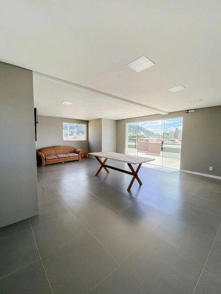 Apartamento no centro: 2ª foto da galeria de imagens do imóvel