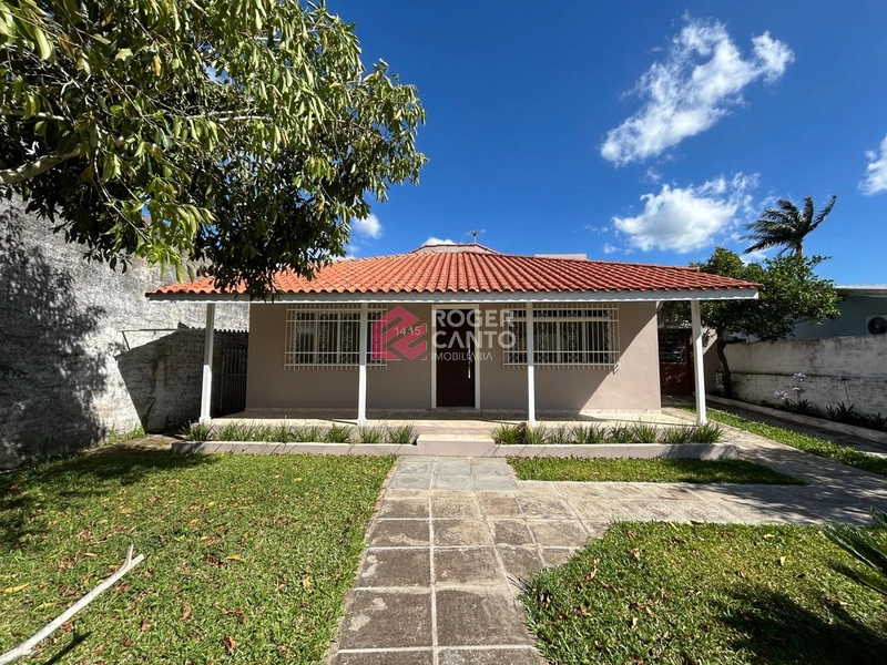 Casa com ótima localização: 1ª foto da galeria de imagens do imóvel