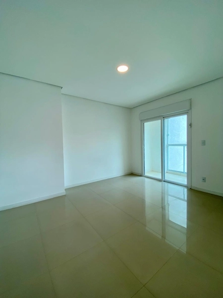 Amplo apartamento: 5ª foto da galeria de imagens do imóvel