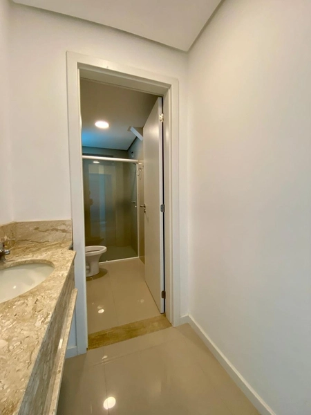 Amplo apartamento: 2ª foto da galeria de imagens do imóvel