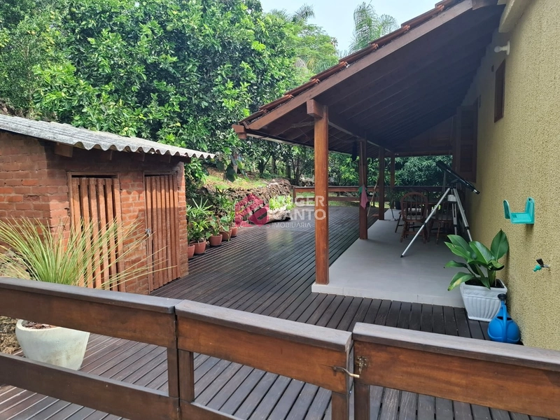 Bela casa em meio a natureza: 30ª foto da galeria de imagens do imóvel