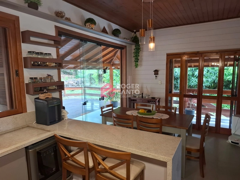 Bela casa em meio a natureza: 21ª foto da galeria de imagens do imóvel