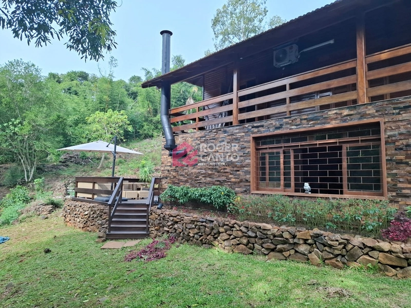 Bela casa em meio a natureza: 45ª foto da galeria de imagens do imóvel