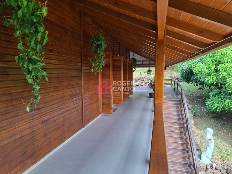 Bela casa em meio a natureza: 16ª foto da galeria de imagens do imóvel