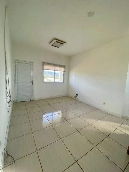 Apartamento Semi mobiliado: 12ª foto da galeria de imagens do imóvel