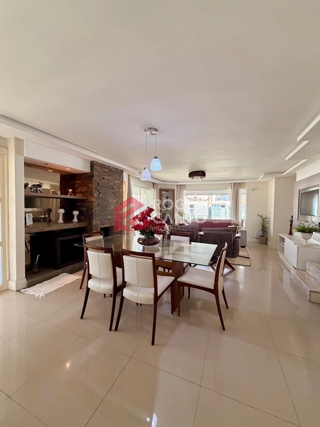 Casa na melhor localização da cidade.: 4ª foto da galeria de imagens do imóvel