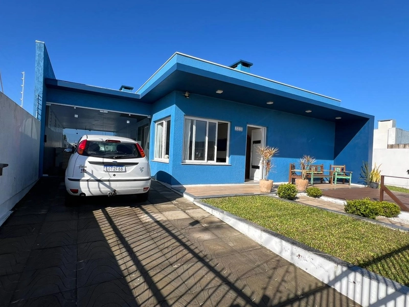 Lindo imovel com sala de estar com lareira, living e amplo espaco: 4ª foto da galeria de imagens do imóvel