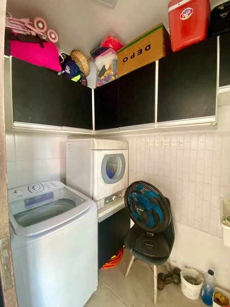 Excelente casa térrea com piscina no bairro Serramar: 5ª foto da galeria de imagens do imóvel