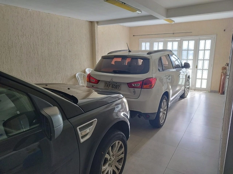 Ampla Residencia com Piscina: 21ª foto da galeria de imagens do imóvel