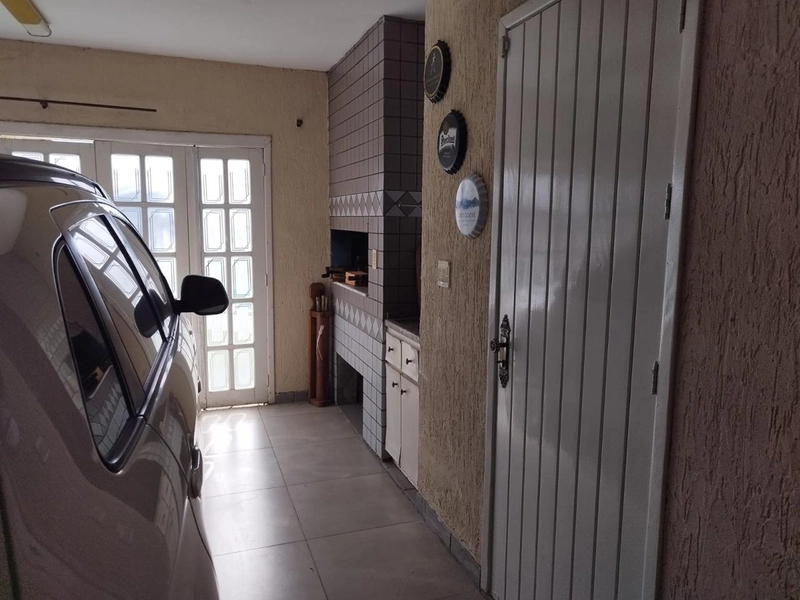 Ampla Residencia com Piscina: 12ª foto da galeria de imagens do imóvel