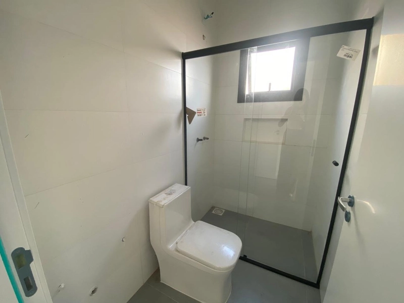 Excelente casa geminada no bairro que mais cresce e valoriza: 1ª foto da galeria de imagens do imóvel