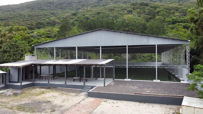 Pavilhão comercial: 1ª foto da galeria de imagens do imóvel