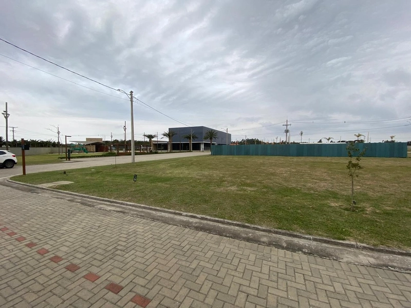 Excelente terreno de esquina em condomínio fechado: 11ª foto da galeria de imagens do imóvel
