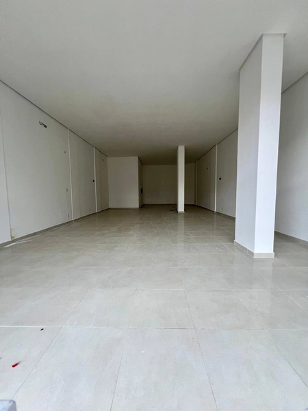 LOJA COMERCIAL: 6ª foto da galeria de imagens do imóvel