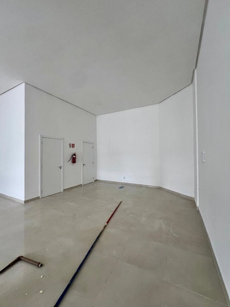 LOJA COMERCIAL: 8ª foto da galeria de imagens do imóvel