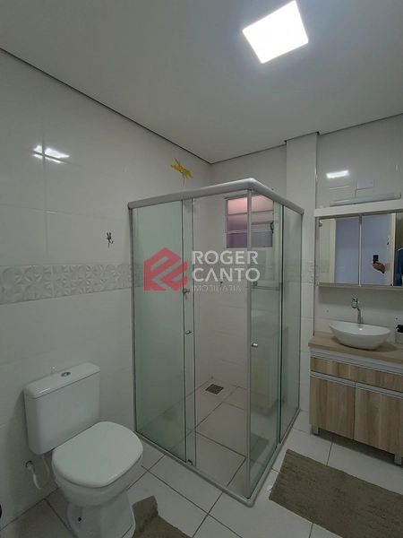 Pavilhão com apartamento : 9ª foto da galeria de imagens do imóvel