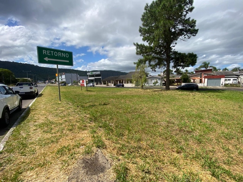 Terreno comercial: 1ª foto da galeria de imagens do imóvel
