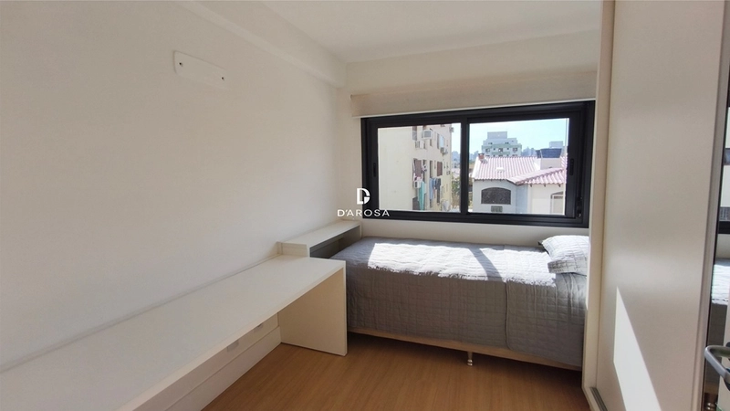 APARTAMENTO MOBILIADO E DECORADO À VENDA NO JARDIM BOTÂNICO EM PORTO ALEGRE | 2 DORMITÓRIOS COM SUÍTE E GARAGEM | JARDIM HAUT : 5ª foto da galeria de imagens do imóvel