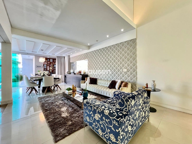 Linda Casa com Piscina no Jardim Maluche: 3ª foto da galeria de imagens do imóvel
