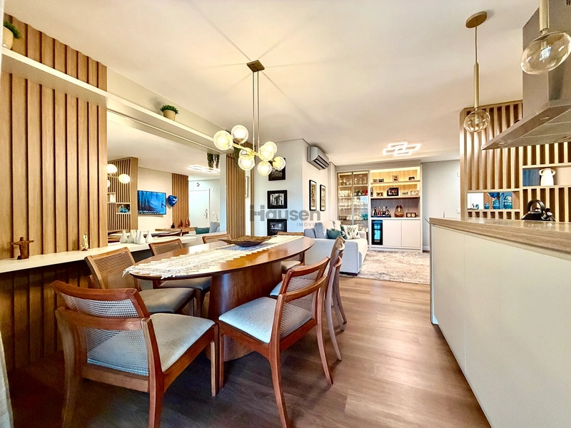 Apartamento Mobiliado com 3 dormitórios no Centro de Brusque!: 3ª foto da galeria de imagens do imóvel