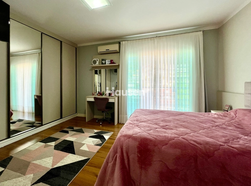 Linda Casa com Piscina no Centro de Brusque!: 24ª foto da galeria de imagens do imóvel