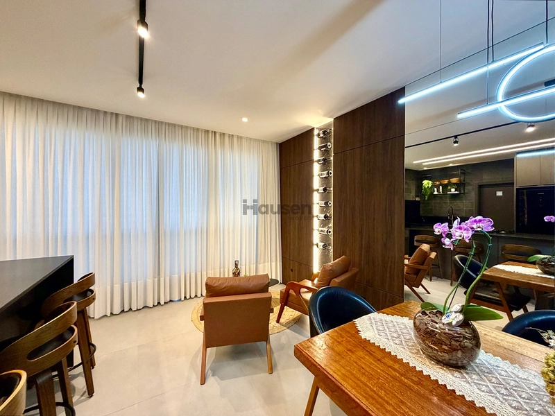 Apartamento com 3 Suítes Finamente Mobiliado e Equipado: 5ª foto da galeria de imagens do imóvel