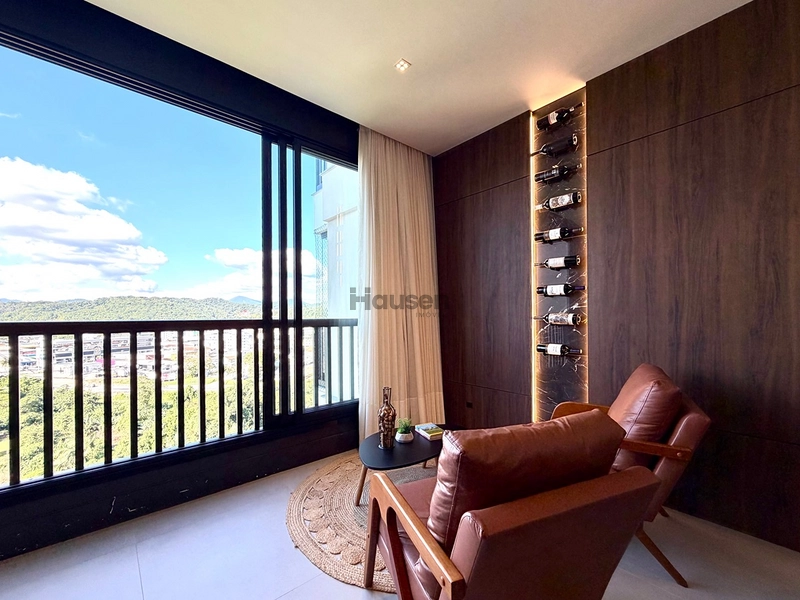 Apartamento com 3 Suítes Finamente Mobiliado e Equipado: 7ª foto da galeria de imagens do imóvel