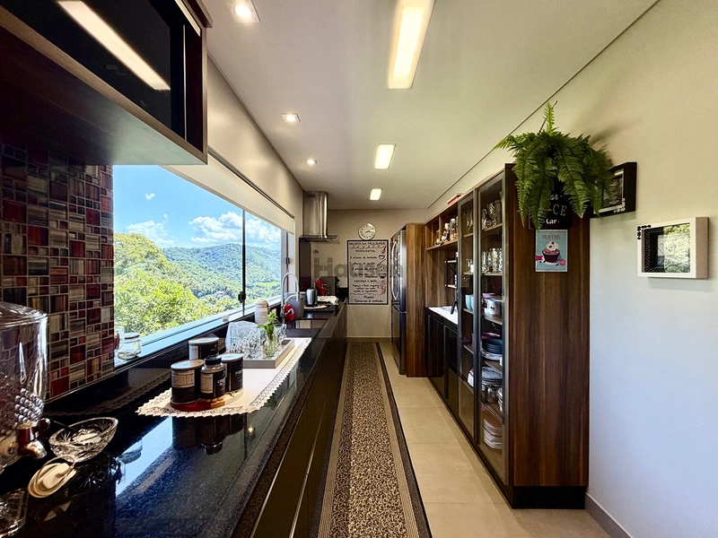 Linda Casa Próxima ao Centro de Brusque!: 14ª foto da galeria de imagens do imóvel