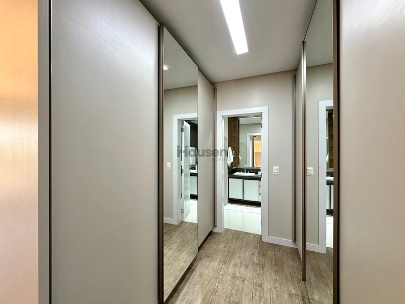 Linda Casa Próxima ao Centro de Brusque!: 19ª foto da galeria de imagens do imóvel