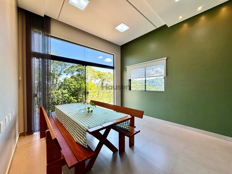 Linda Casa Próxima ao Centro de Brusque!: 10ª foto da galeria de imagens do imóvel