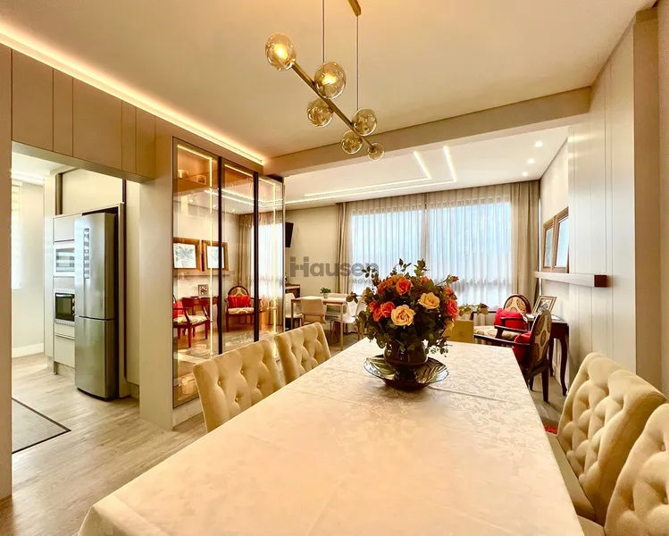 Apartamento com 3 dormitórios e 3 vagas de garagem no Centro de Brusque: 5ª foto da galeria de imagens do imóvel