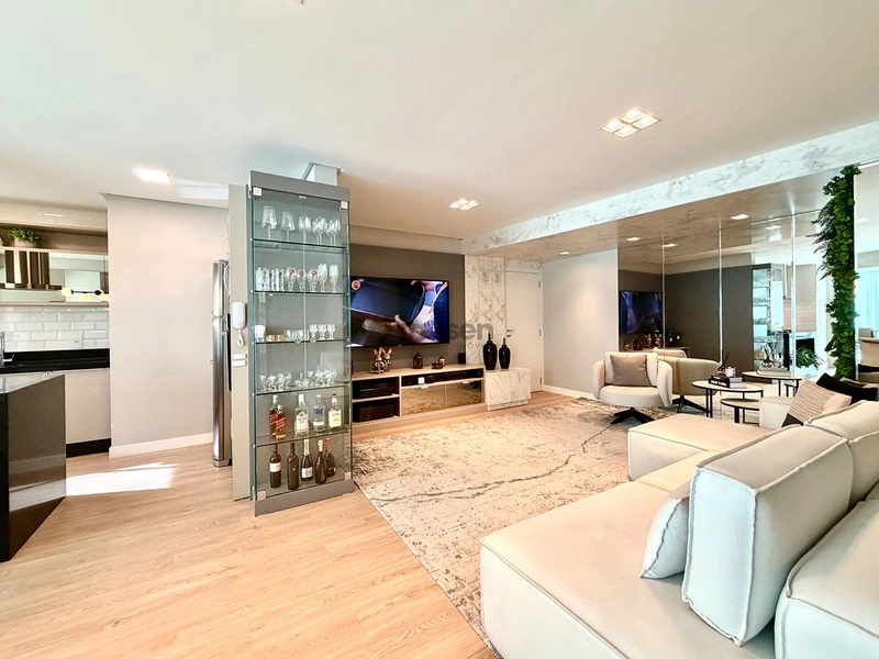 Apartamento Finamente Mobiliado e Decorado: 3ª foto da galeria de imagens do imóvel