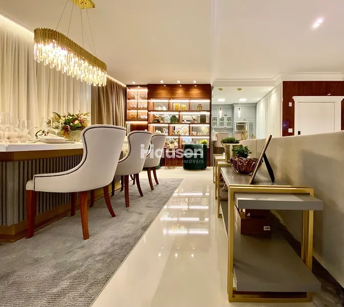 Apartamento com 4 suítes Finamente Mobiliado em Itapema: 4ª foto da galeria de imagens do imóvel