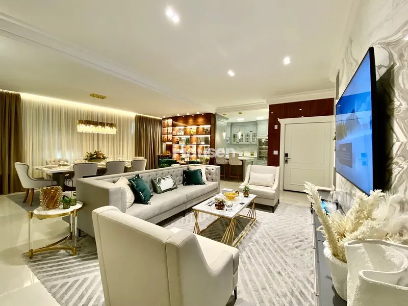 Apartamento com 4 suítes Finamente Mobiliado em Itapema: 1ª foto da galeria de imagens do imóvel