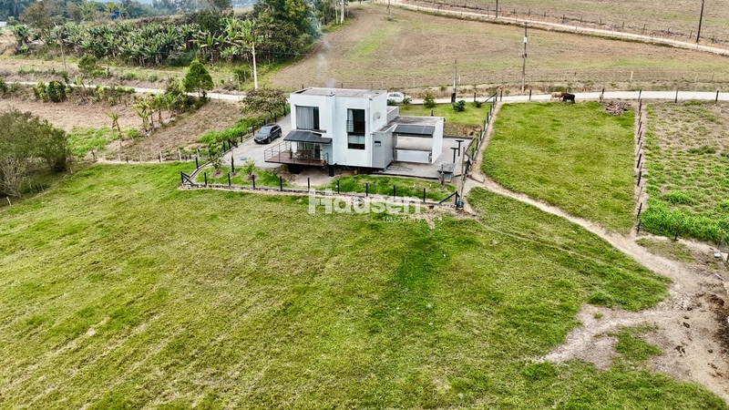 Casa de campo moderna com 2 suítes – Campeche, Itajaí: 3ª foto da galeria de imagens do imóvel
