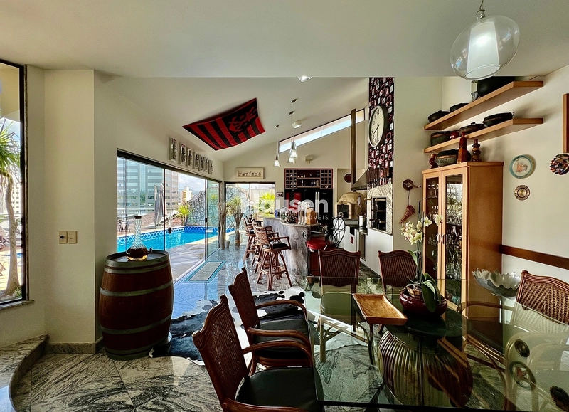 Casa no Centro de Brusque com Piscina e 4 dormitórios.: 4ª foto da galeria de imagens do imóvel