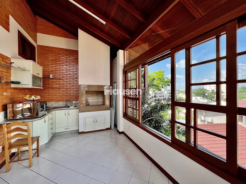 Casa no Centro de Brusque com Piscina e 4 dormitórios.: 11ª foto da galeria de imagens do imóvel