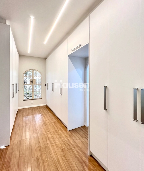 Linda Casa com Amplo Terreno e Piscina!: 15ª foto da galeria de imagens do imóvel