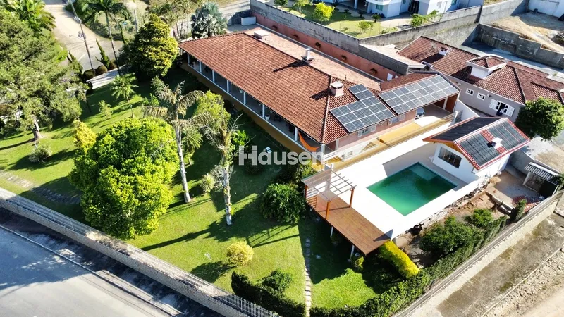 Linda Casa com Amplo Terreno e Piscina!: 22ª foto da galeria de imagens do imóvel