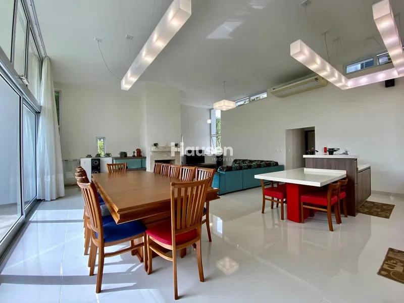 Linda Casa a venda no Bruschal: 7ª foto da galeria de imagens do imóvel