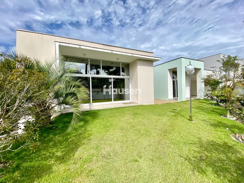 Linda Casa a venda no Bruschal: 1ª foto da galeria de imagens do imóvel