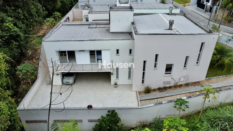 Linda Casa a venda no Bruschal: 27ª foto da galeria de imagens do imóvel